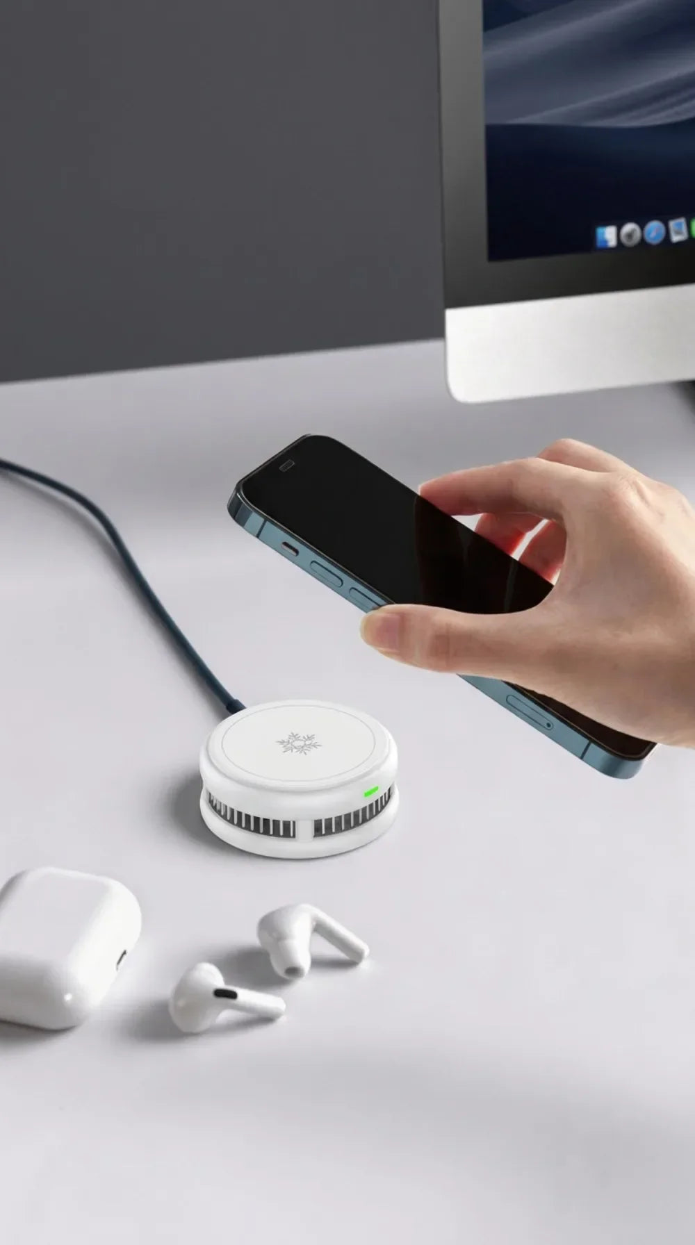 Sonicora 25W Magnetic Wireless Charging Dock – TEC Cooling & Adjustable Phone Stand